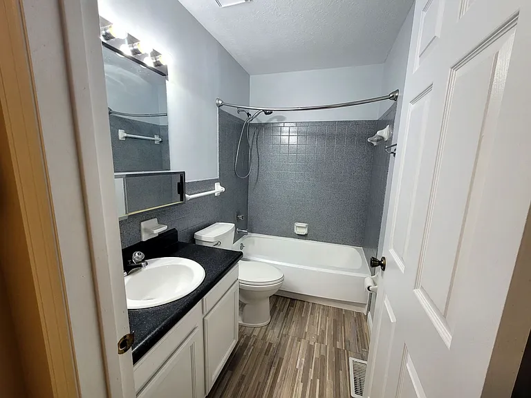 3407 Spanish Villa Dr #1 — Photo 34