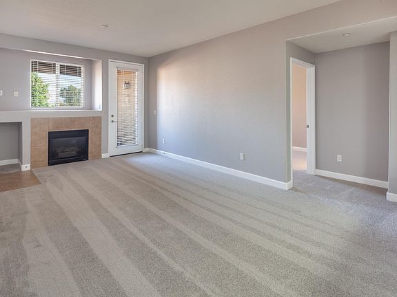 2nd image of 41410 Juniper St Unit 922