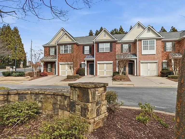 5630 Lawley Dr — Photo 4