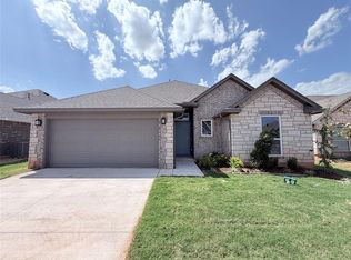 19517 Birchfield Dr, Edmond, OK 73012