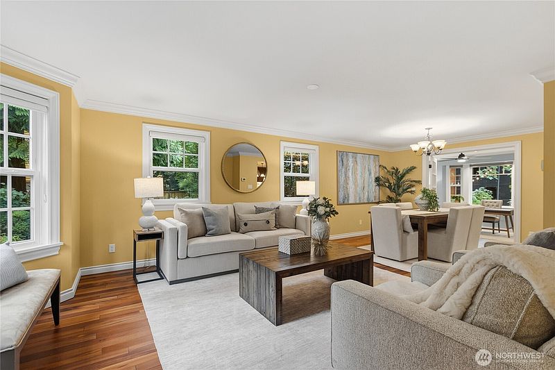 4th image of 7818 206th Street SE