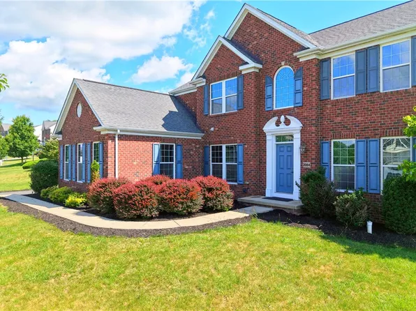 2084 Majestic Dr, Canonsburg, PA 15317