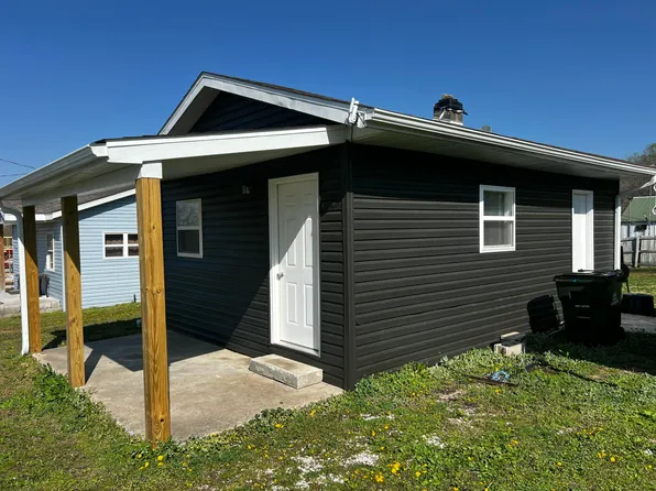 609 W Craig Street, Stockton, MO 65785