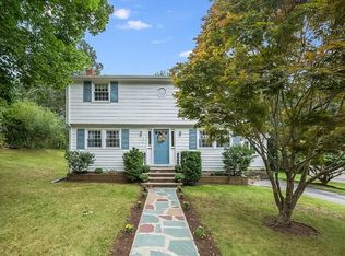 6 Caroline St, Burlington, MA 01803