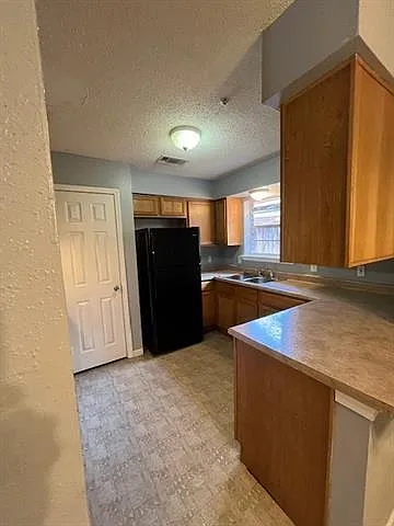 14724 Emory Rd — Photo 5