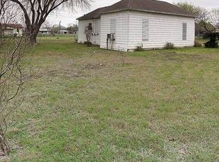 306 Kirkpatrick St, Taft, TX 78390
