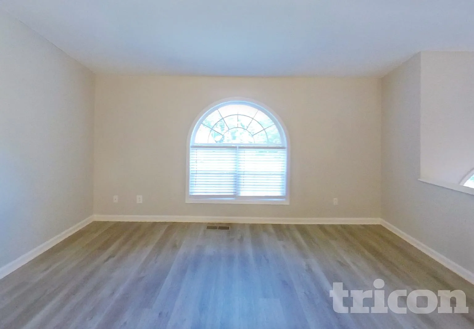676 Eagles Nest Circle Carrollton GA — Photo 2