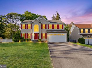 208 Long Hill Ct #4, Pasadena, MD 21122