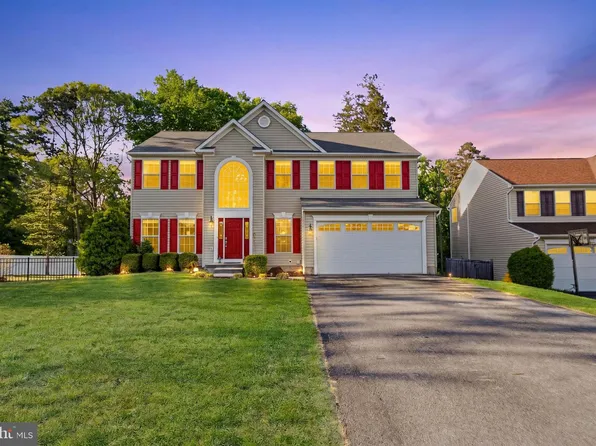 208 Long Hill Ct #4, Pasadena, MD 21122