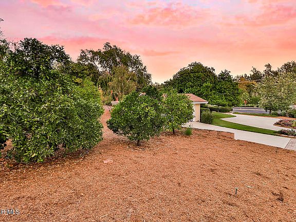 5th image of 85 Vista Lago Dr