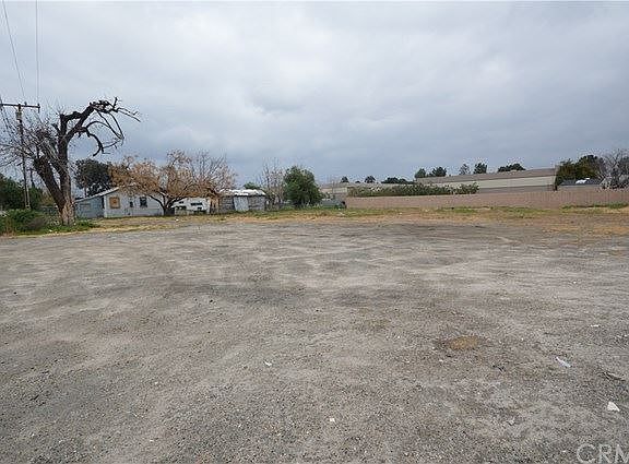 3rd image of 781 S Valley View Ave