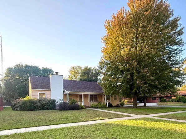 624 N Springfield Ave, Anthony, KS 67003