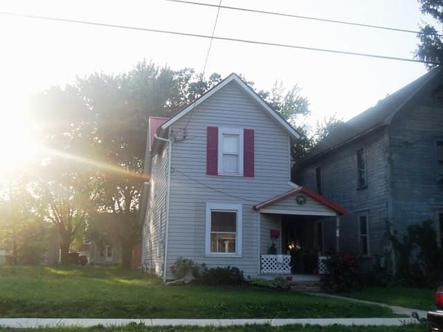 1st image of 325 Blaine Ave