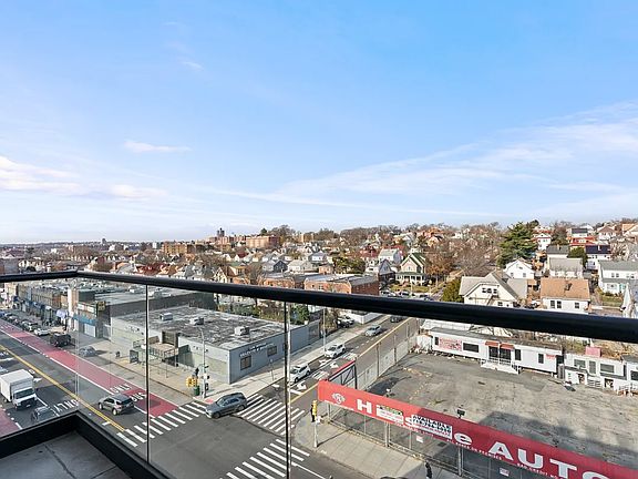 4th image of 15002 Hillside Ave #408