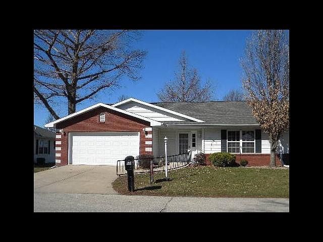 1st image of 609 Cypress Ln