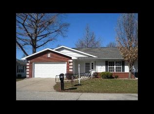 609 Cypress Ln, Galesburg, IL 61401