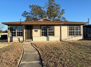 219 E Vestal Pl, San Antonio, TX 78221