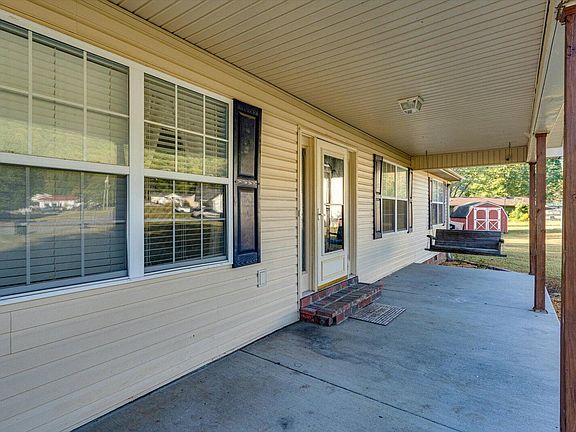 3rd image of 170 Pryor Court Dr