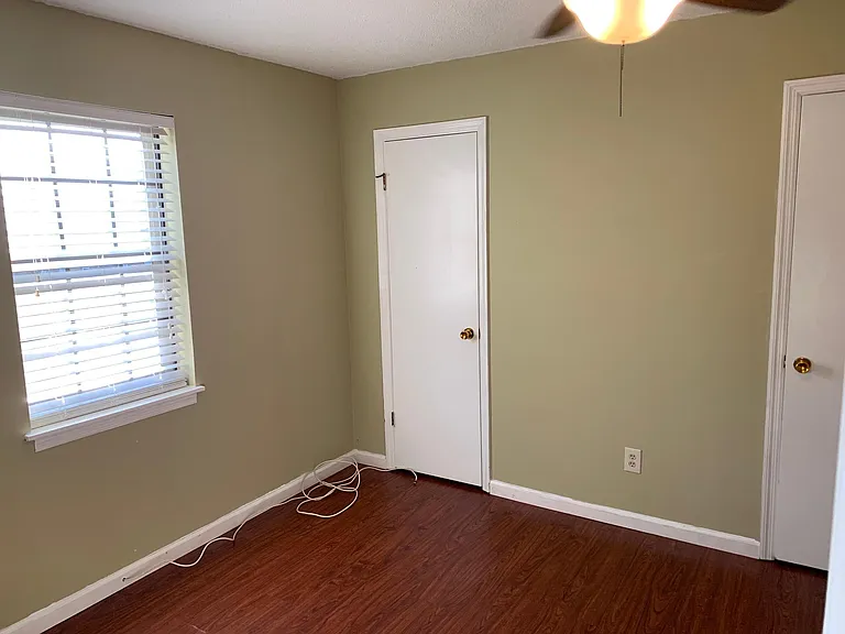 4525 Hillside Dr — Photo 8
