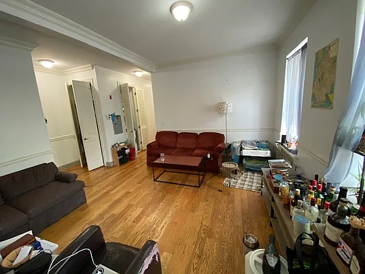 Rented by Mdays Realty | media 9