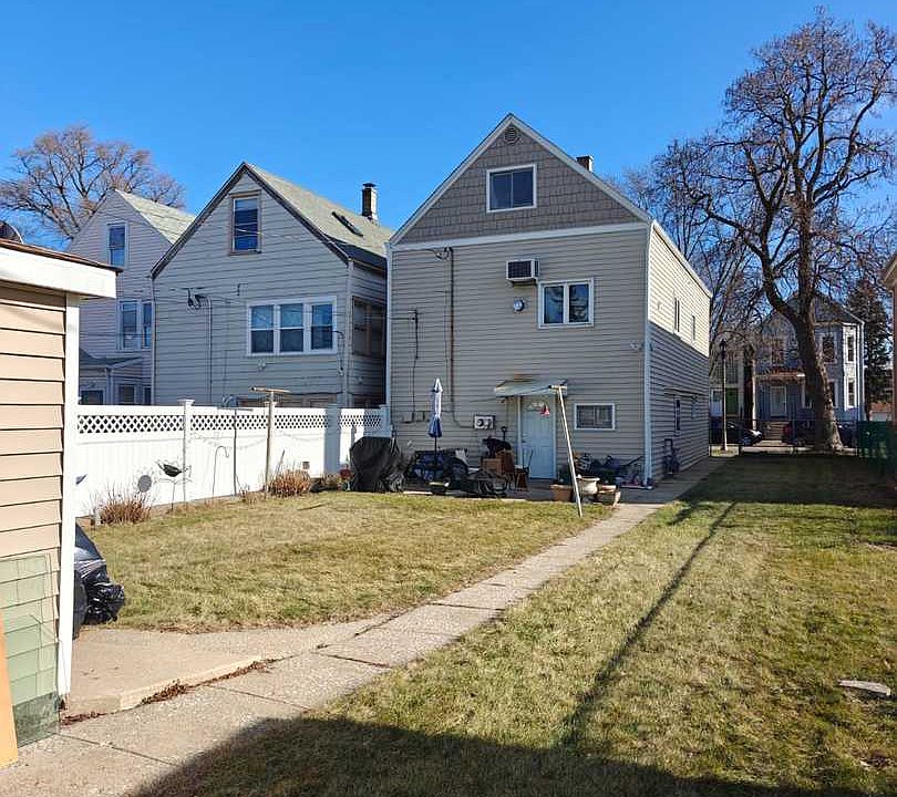 2nd image of 1334 S Clinton Ave
