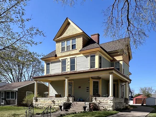1023 Cameron AVENUE #1021 1025 Cameron Av, La Crosse, WI 54601