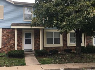 1324 Summergate Pkwy, Saint Charles, MO