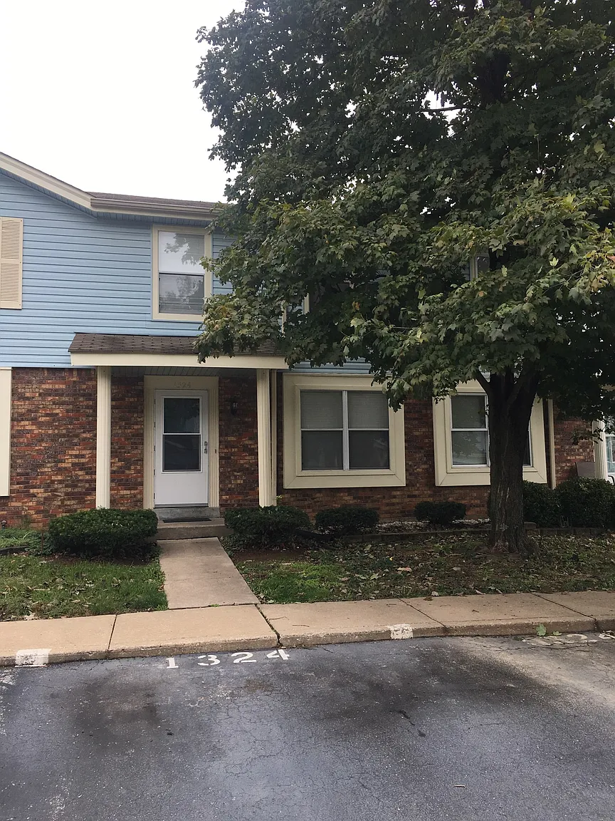 1324 Summergate Pkwy photo 1