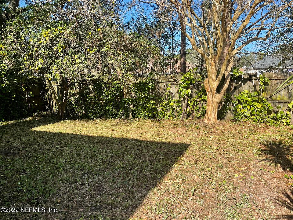 2nd image of 4051 Laurelwood Dr