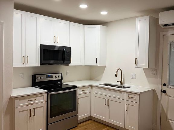 2nd image of 7602 Green Glen Dr