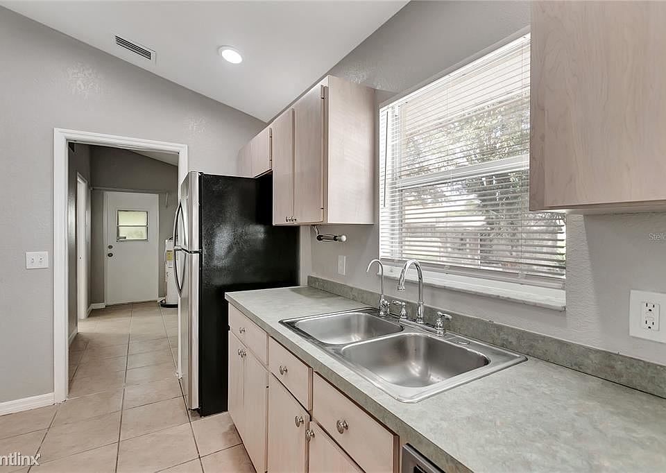 1st image of 5258R Butterfly Ln