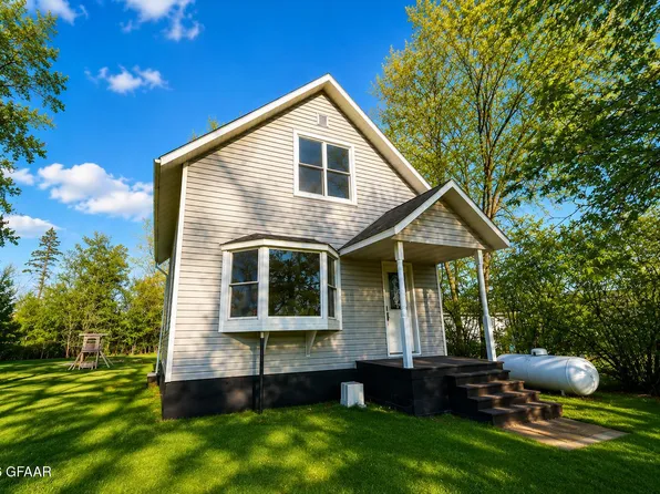 709 Neill St, Buxton, ND 58218