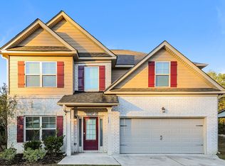 1157 Pebble Ridge Dr, Hampton, GA 30228