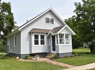 303 E 3rd St, Saint Ansgar, IA 50472