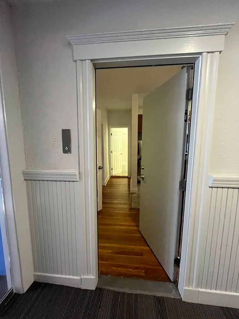 1 Bed 1 Bath in Fenway — Photo 4