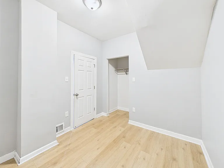 6639 S Bishop St #1 — Photo 4