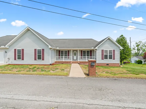 102 Skyview Dr, Alexandria, TN 37012
