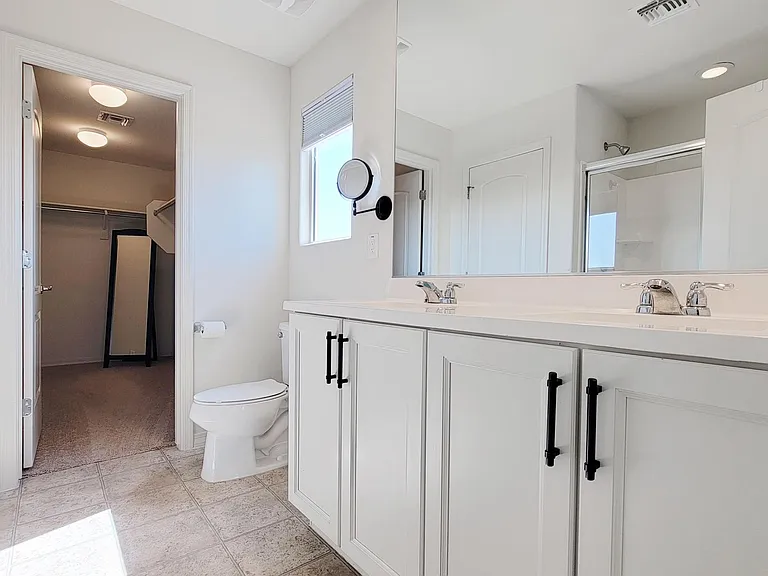 56 S 190th Ln — Photo 21