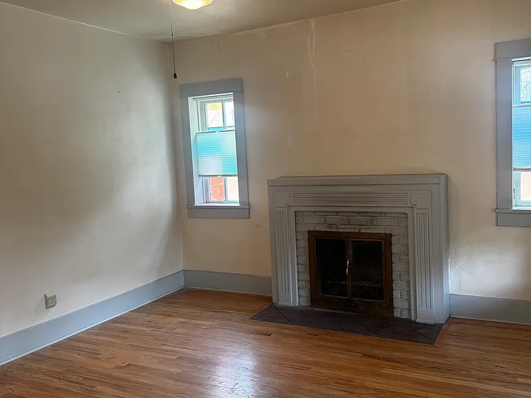 317 Dartmouth Dr SE — Photo 4
