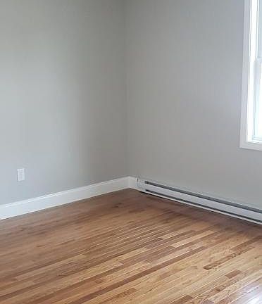 4th image of 212 Robeson St