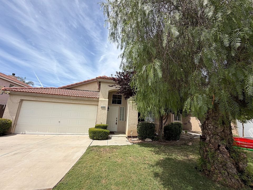 1st image of 8404 Persimmon Dr