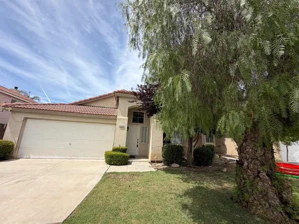 8404 Persimmon Dr, Bakersfield, CA 93311