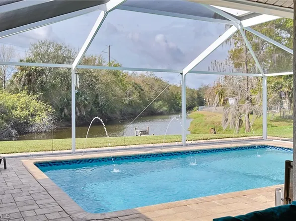 18105 Wells Rd, North Fort Myers, FL 33917