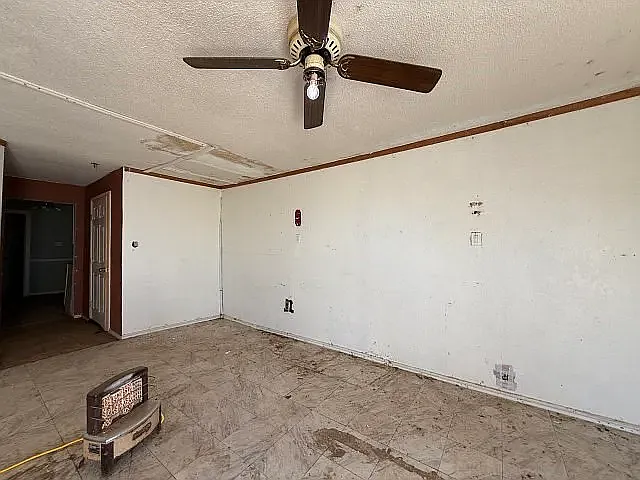 1434 E Chavaneaux Rd #1 — Photo 2