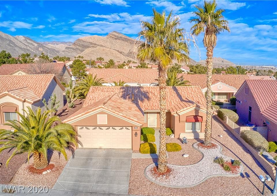1st image of 2833 Hanging Rock Dr