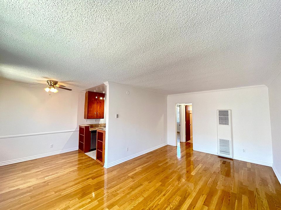 1st image of 5618 Harold Way #Jtg4zha2p