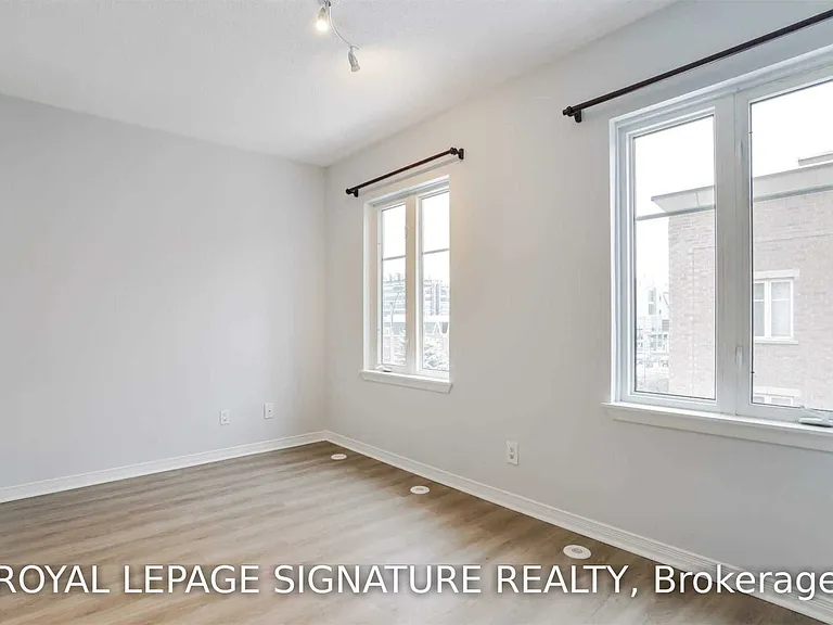 42 Western Battery Rd #704 — Photo 18