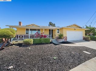 20 Leamont Ct, Oakland, CA
