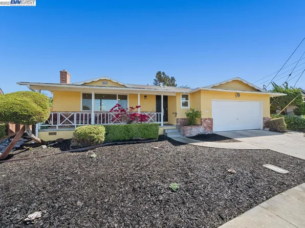 20 Leamont Ct, Oakland, CA 94605