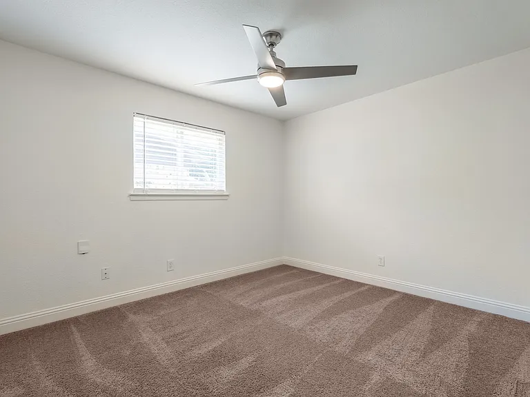 13147 Rosser Rd — Photo 23